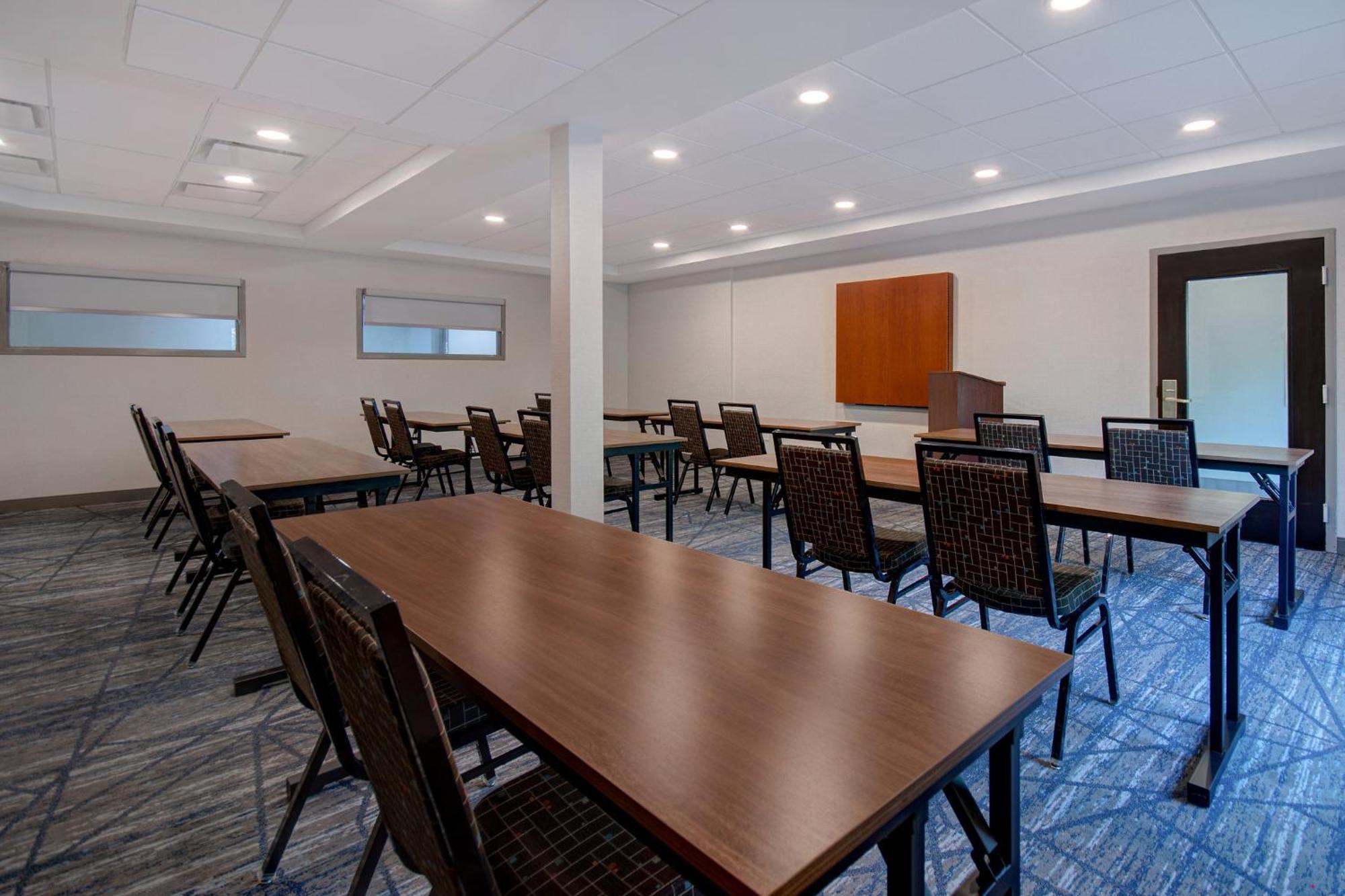 Holiday Inn Express Marietta - Atlanta Northwest By Ihg Exterior photo