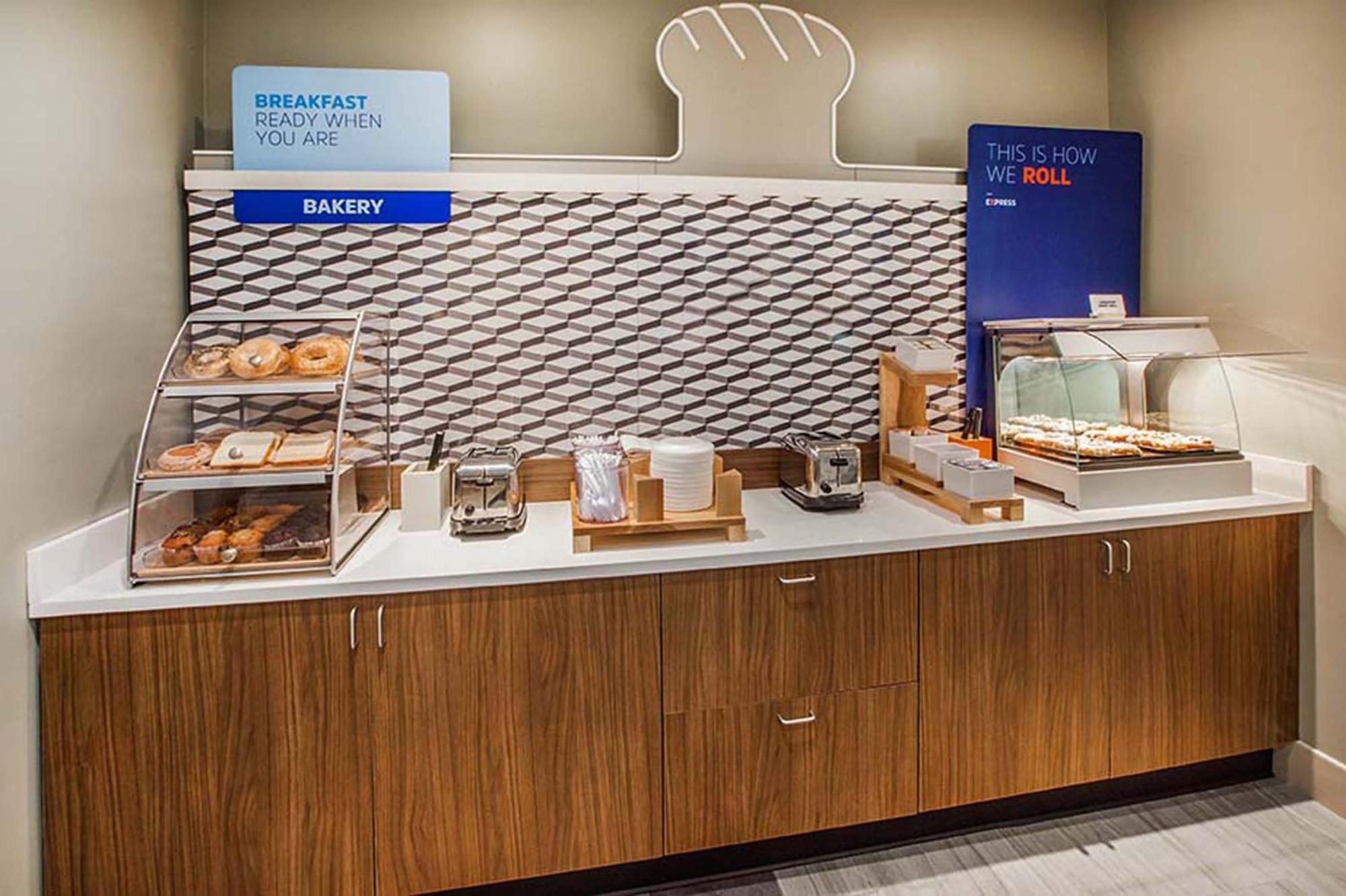 Holiday Inn Express Marietta - Atlanta Northwest By Ihg Exterior photo
